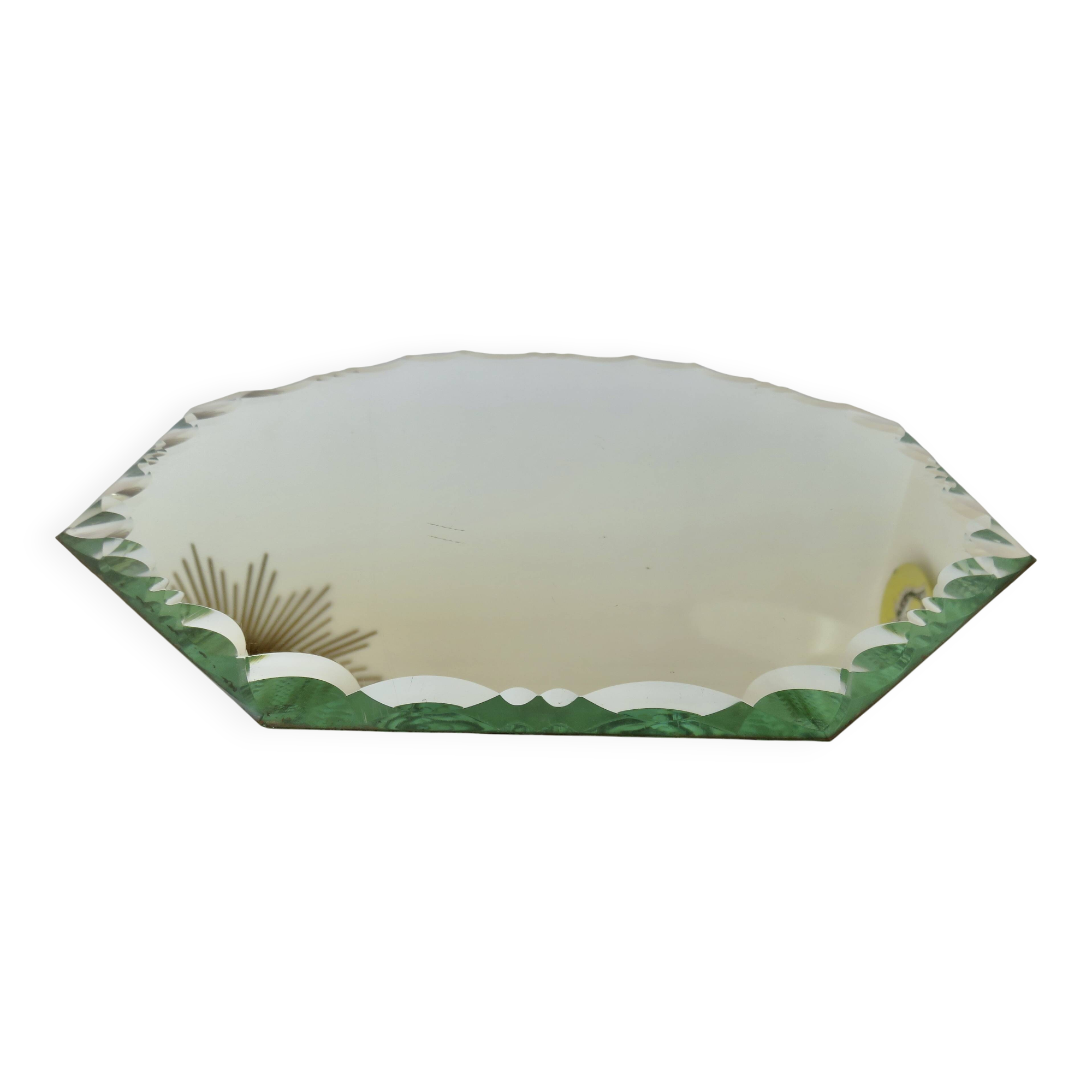 Large bevelled octagonal mirror to be placed, 1940s.