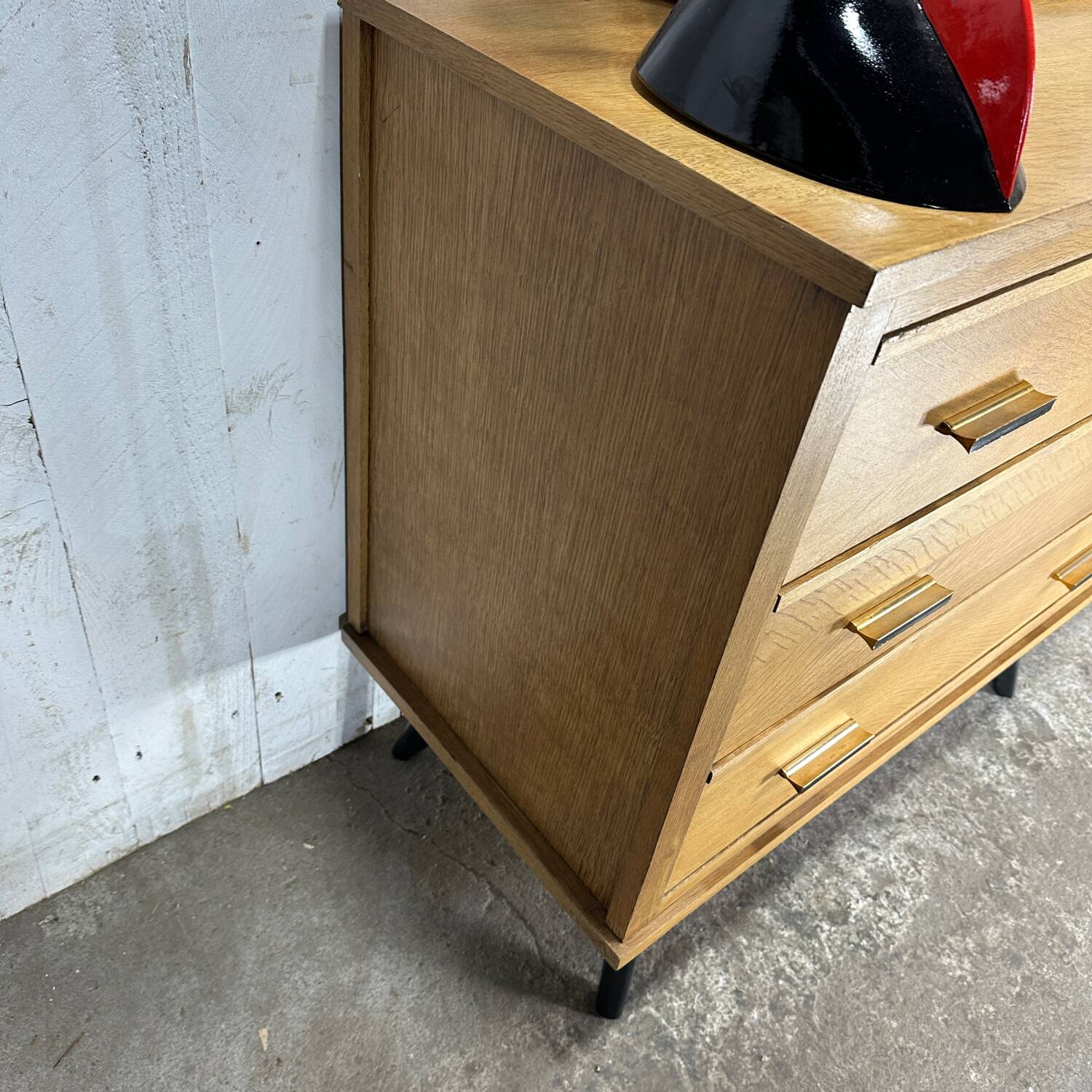 Vintage chest of drawers