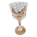 Service de 10 verres à pied en cristal ciselé