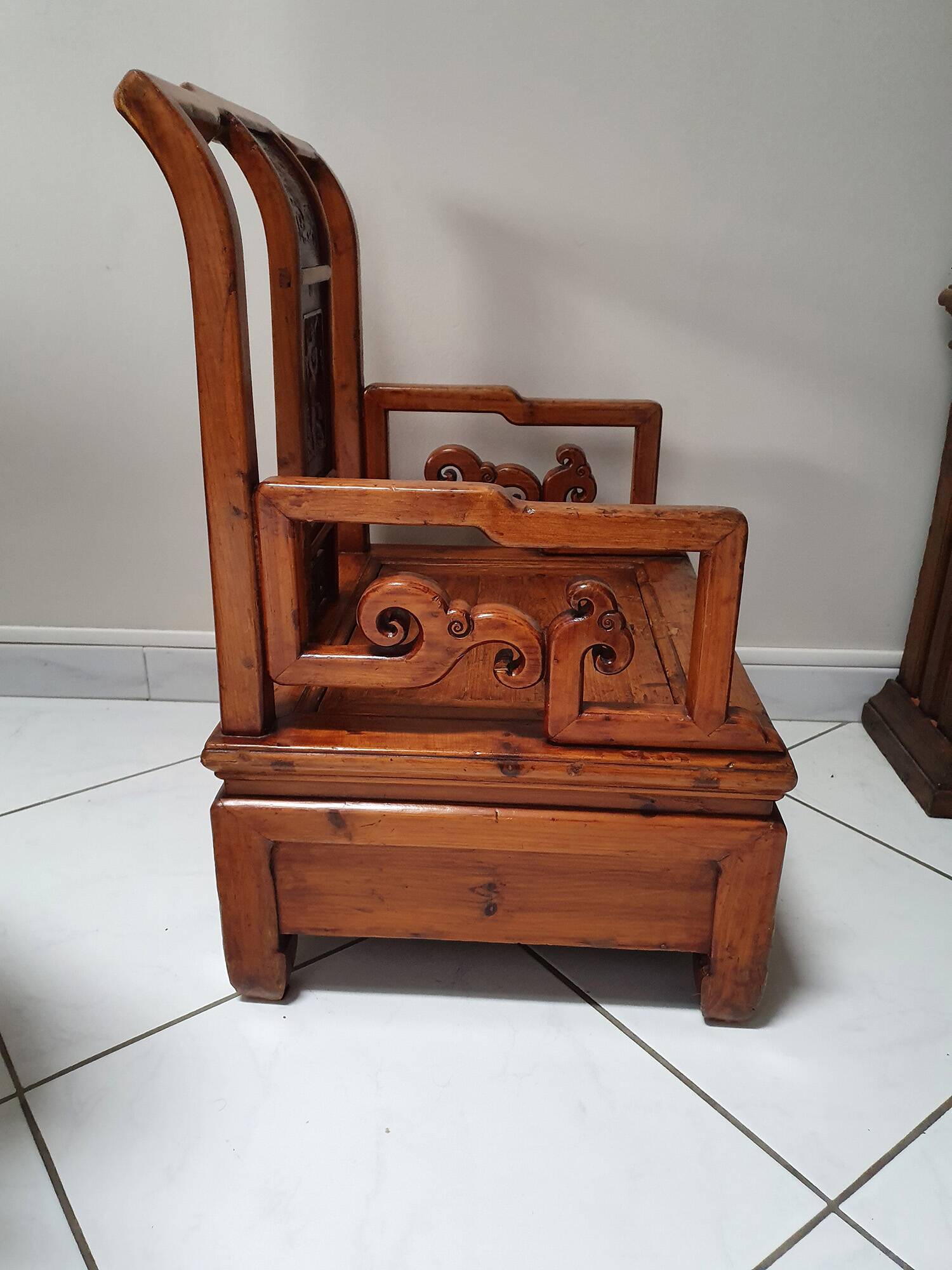 Chinese court lady's chair