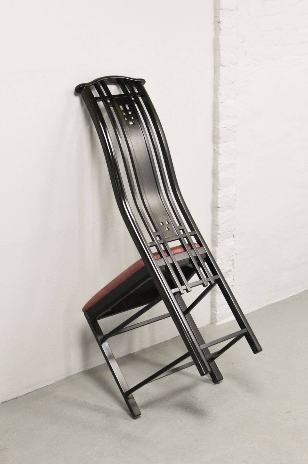 Giorgetti Italian Design High Back Dining Chairs with Pink Upholstery 1980s