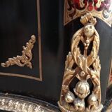 Violin-shaped support cabinet with Boulle marquetry