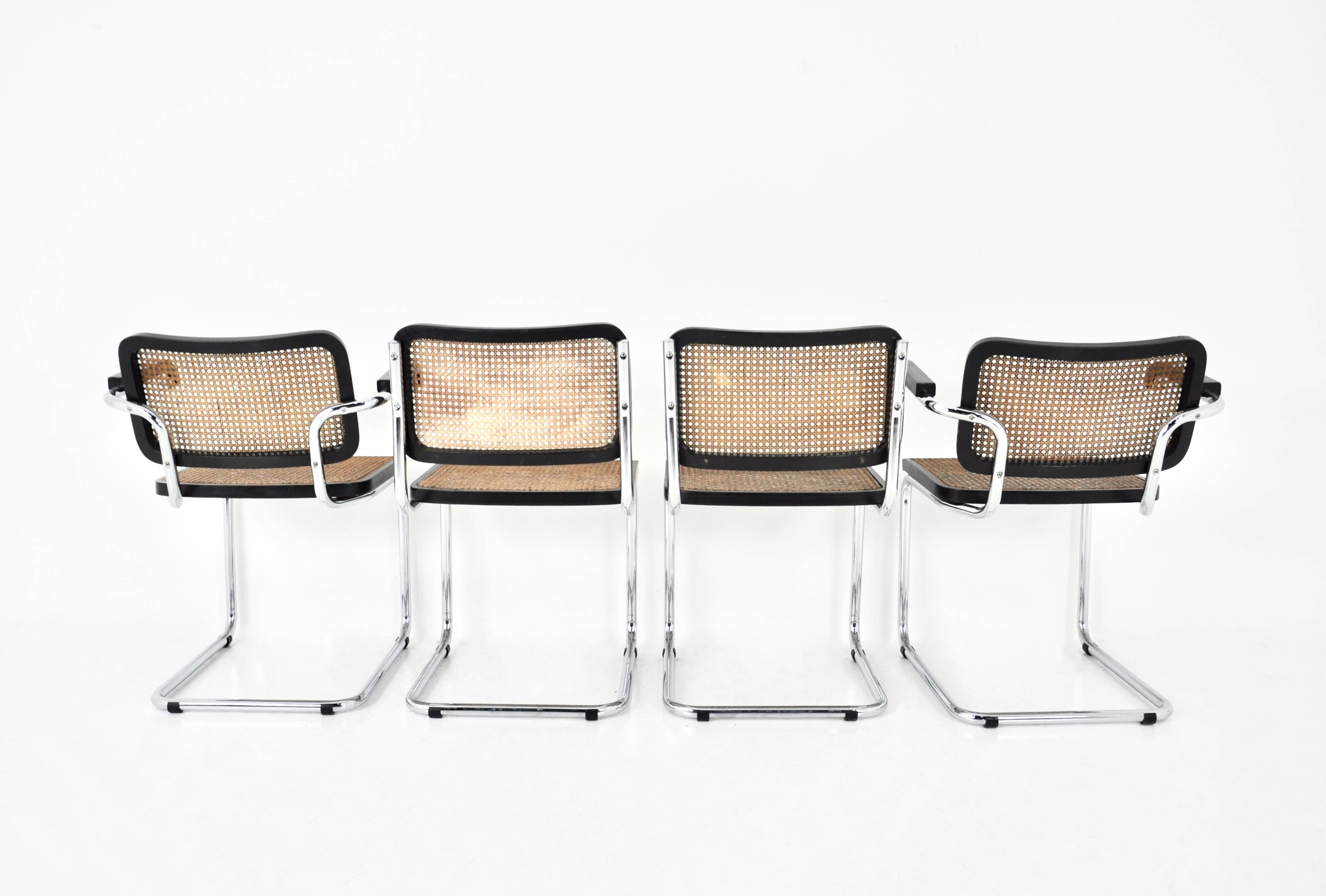 Set of 4 B32 style dining room chairs by Marcel Breuer