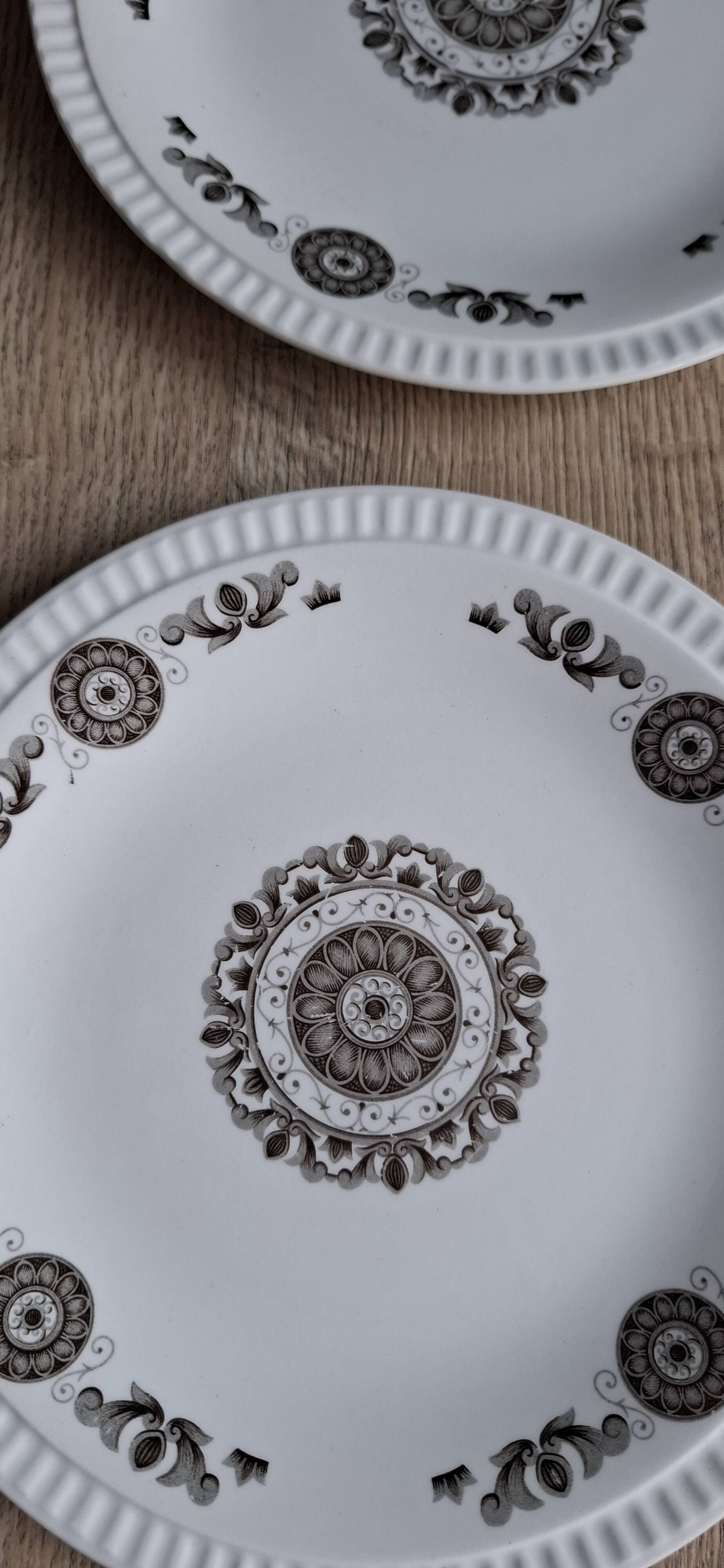 Set of 6 Murielle BFK plates 1966