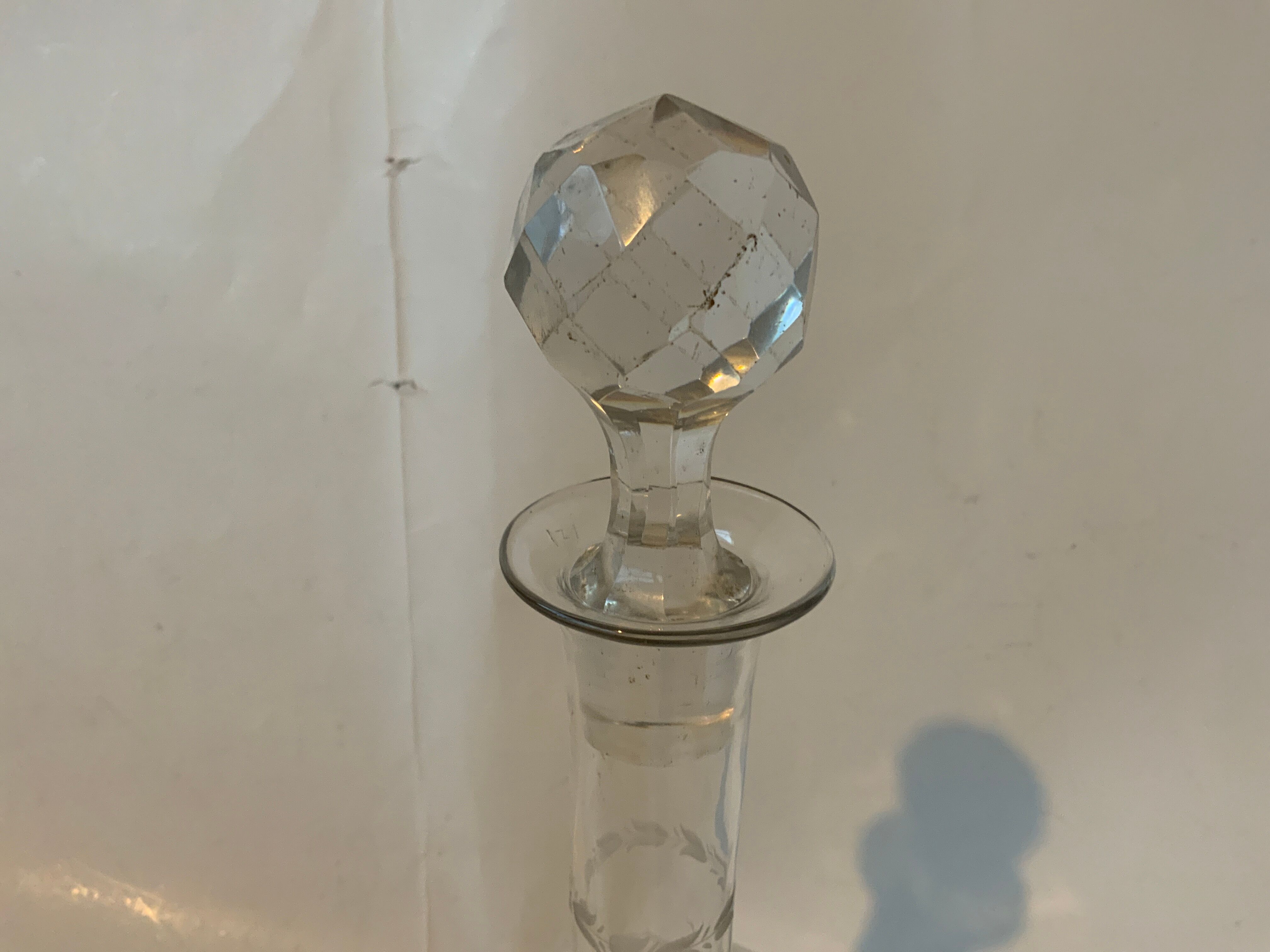 Selency wine decanter x Monoprix Croisé Laroche