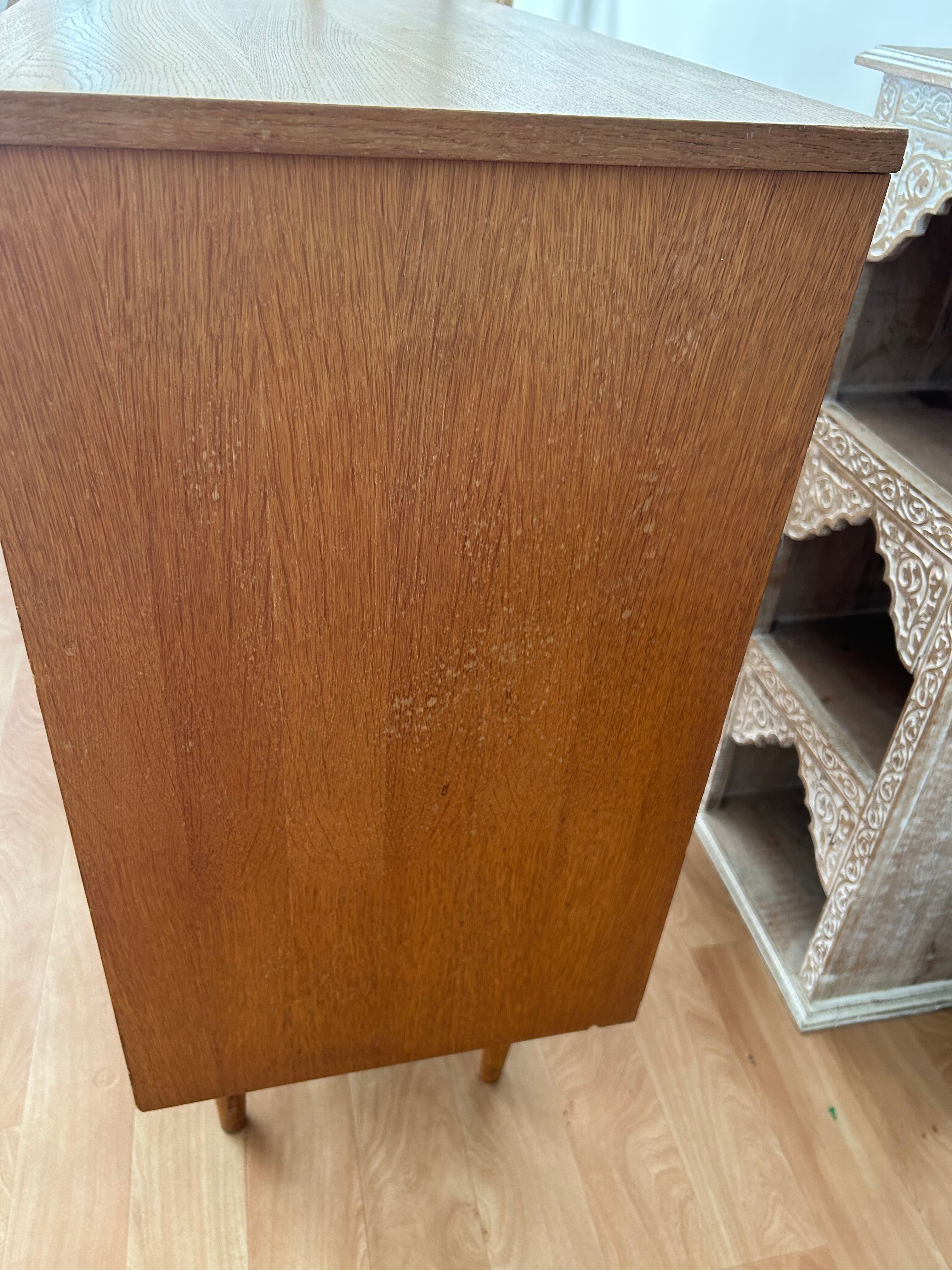 Vintage chest of drawers