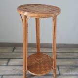 Pedestal table