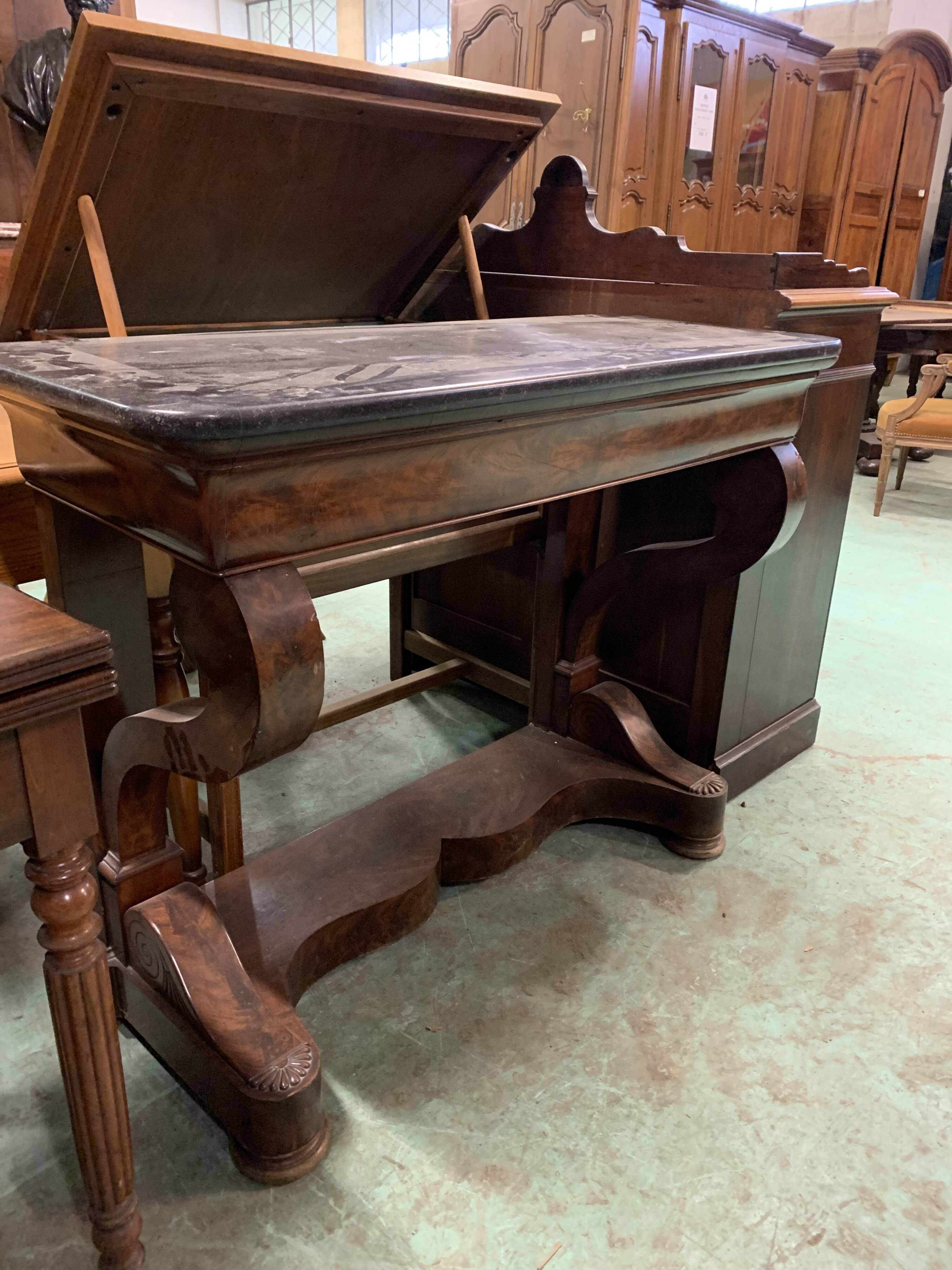 Restoration period mahogany console