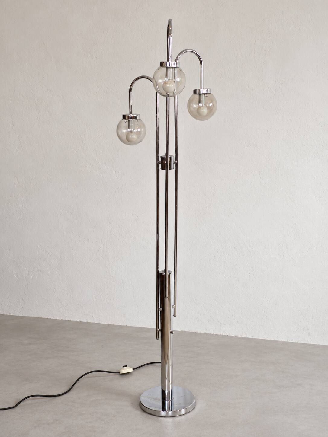 1970s "cascade" floor lamp