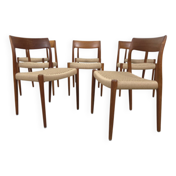 Chaise de salle à manger Niels Møller modèle 77 en teck avec nouvelle corde à papier