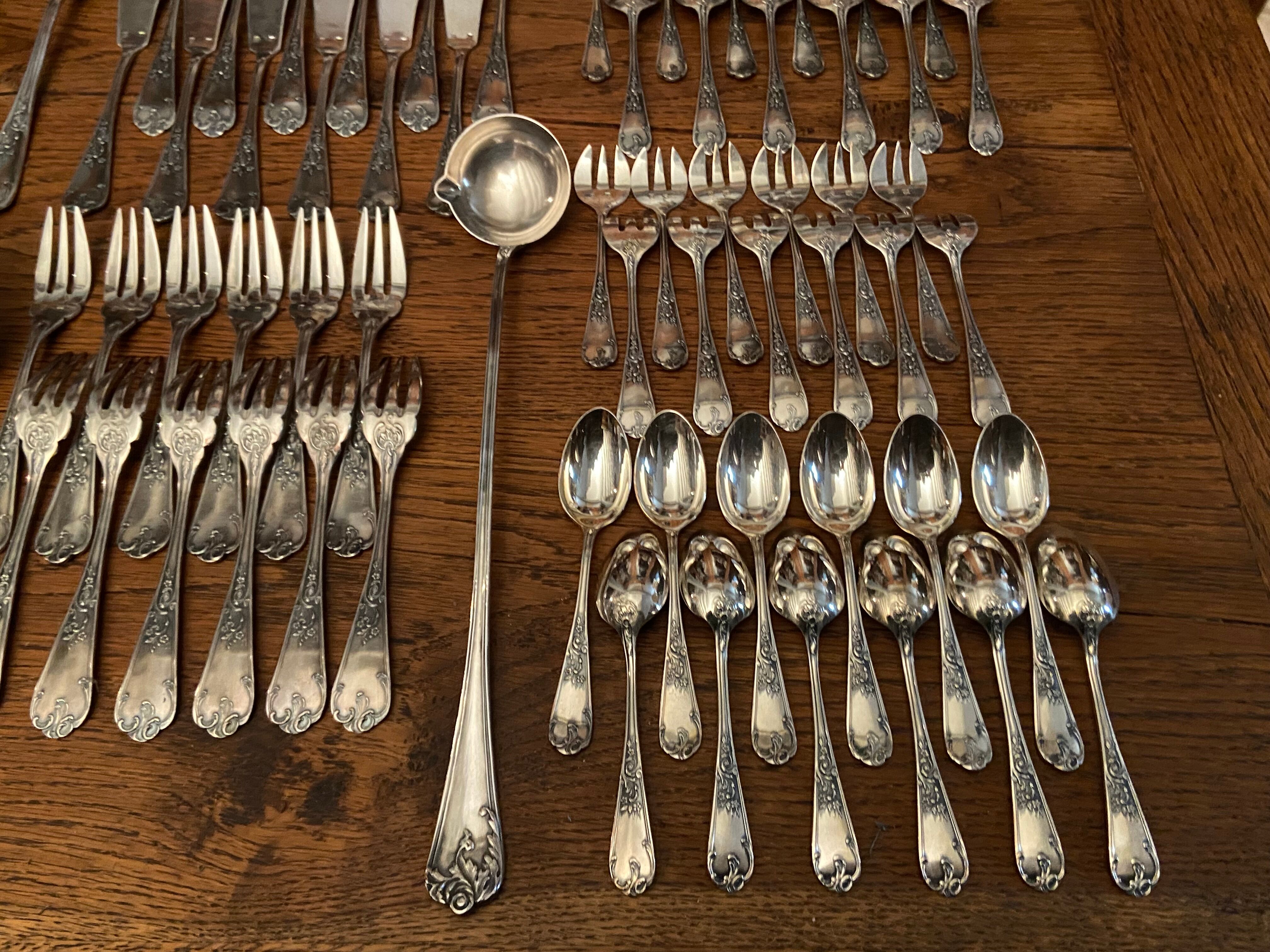 Silver-plated metal cutlery in Louis XV style