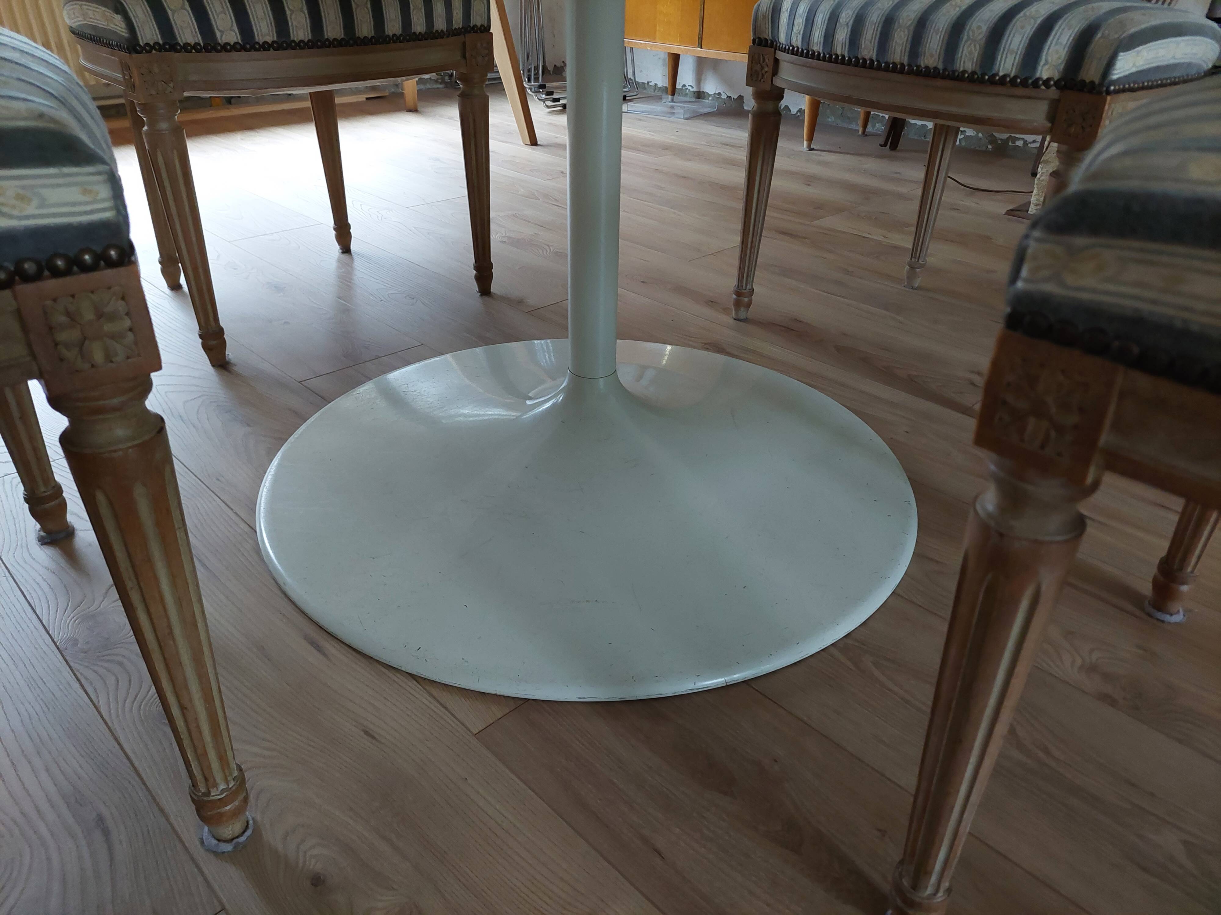 Table circle