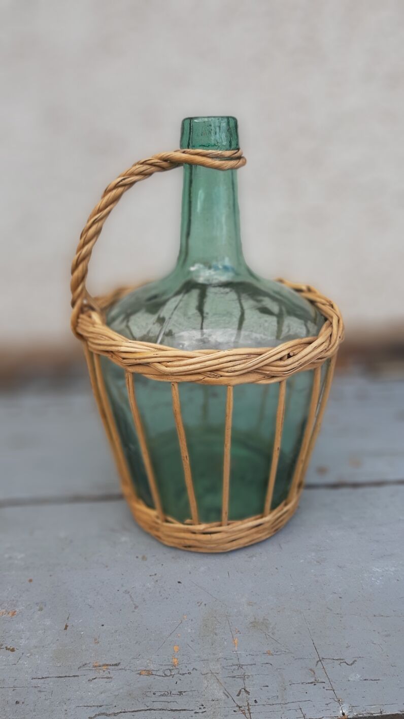 Lady jeanne vintage viresa with wicker