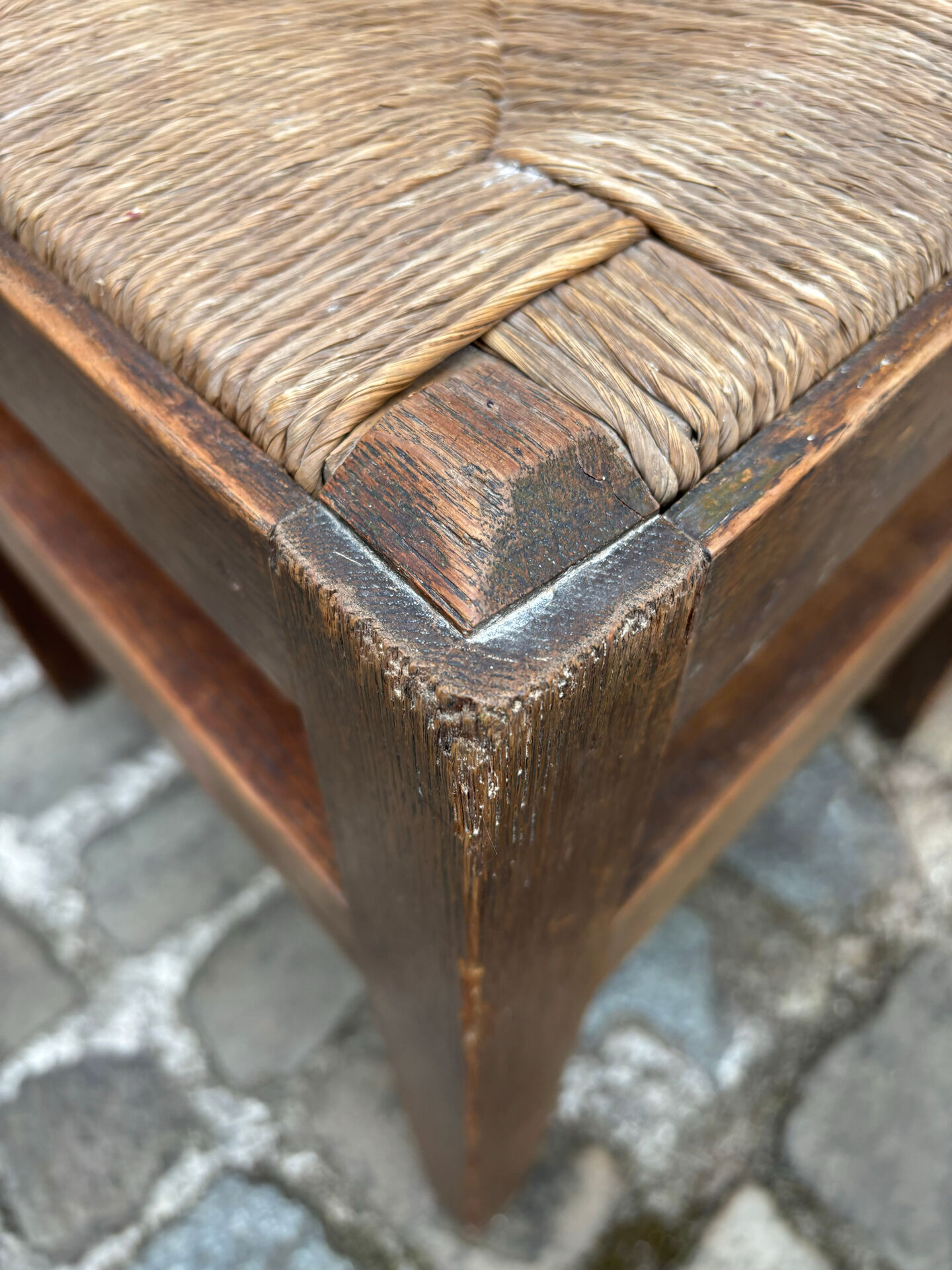 2 chaises en bois art nouveau