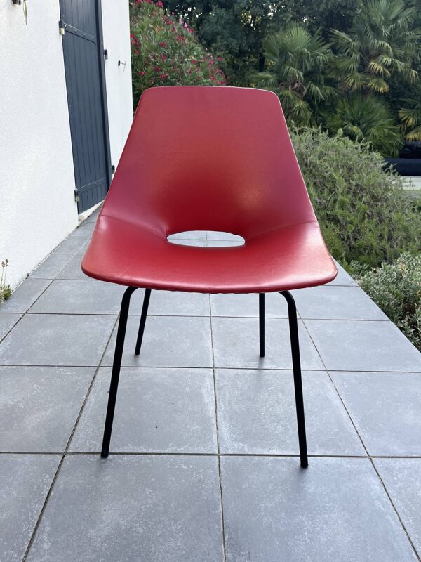 Chaise modèle Tonneau par Pierre Guariche pour Steiner 1960