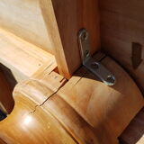 Oval dining table in solid teak