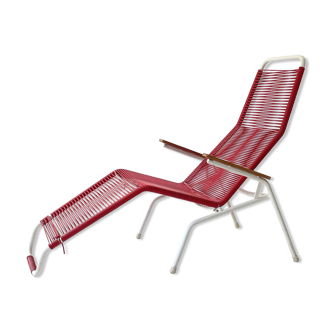 Vintage 1970s Elefant Möbel Spaghetti reclining chair for the garden.