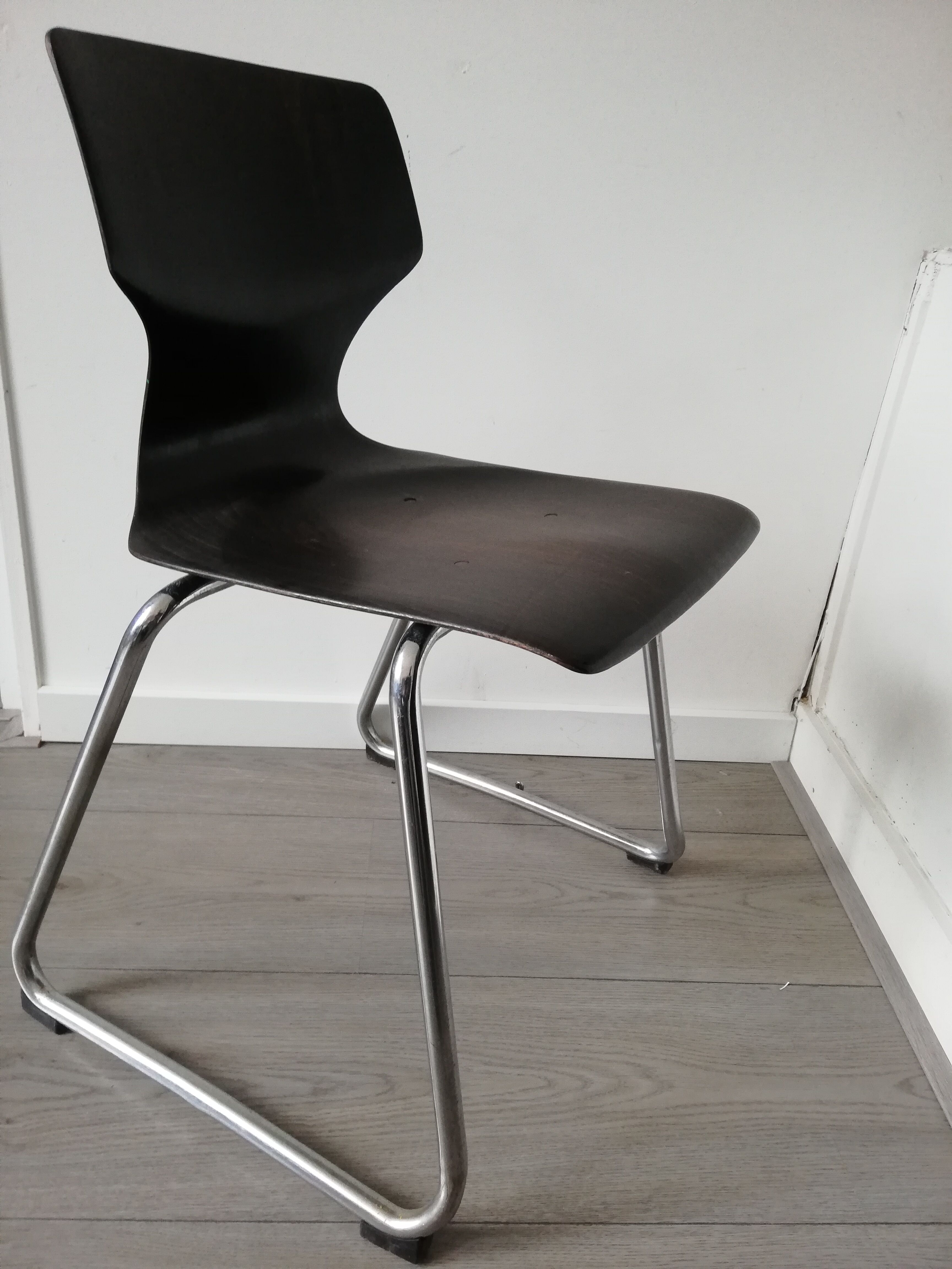 Vintage school chairs Flötotto