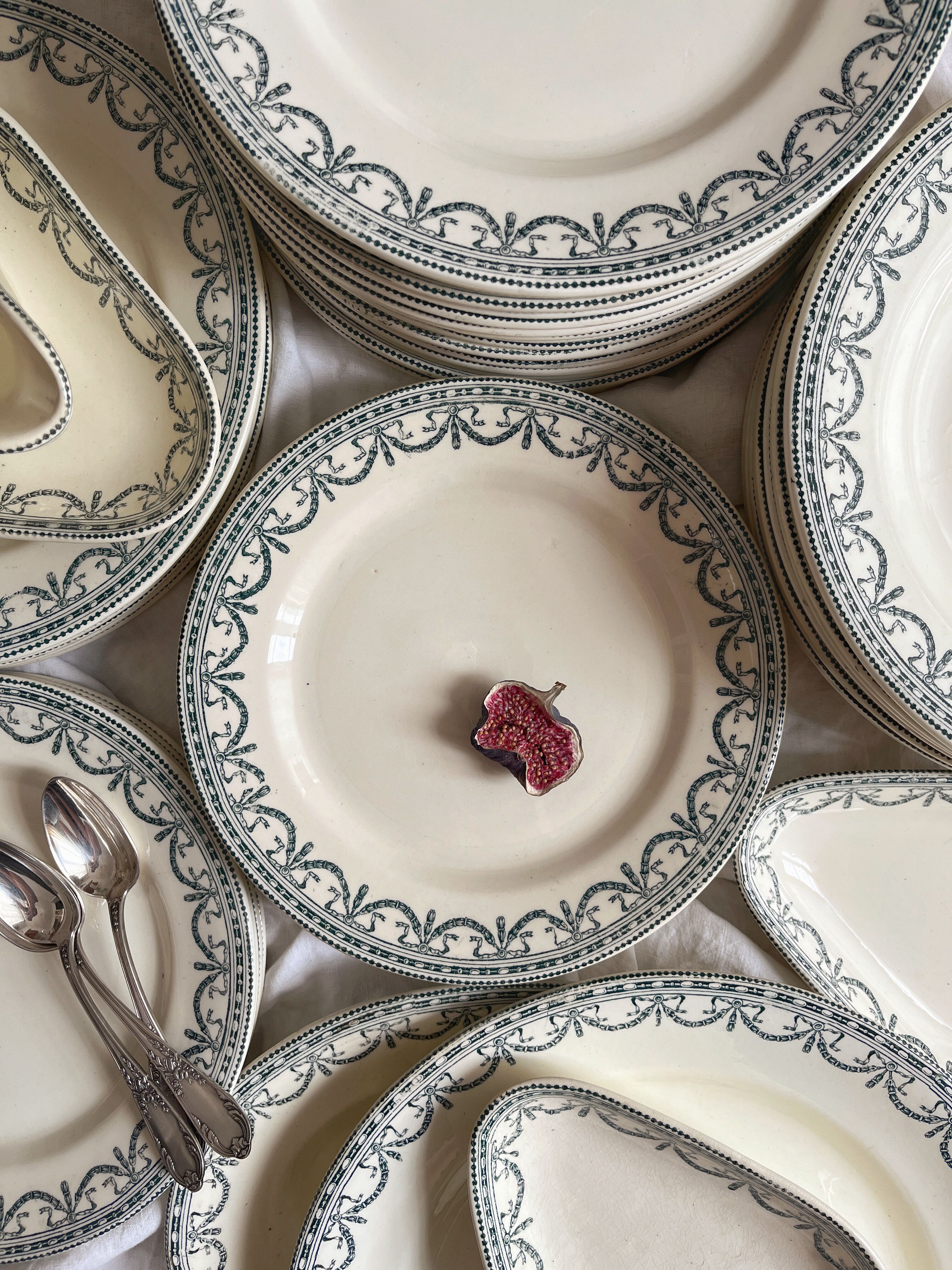 Ravier in ironstone "Louis XVI Garlands" Salins