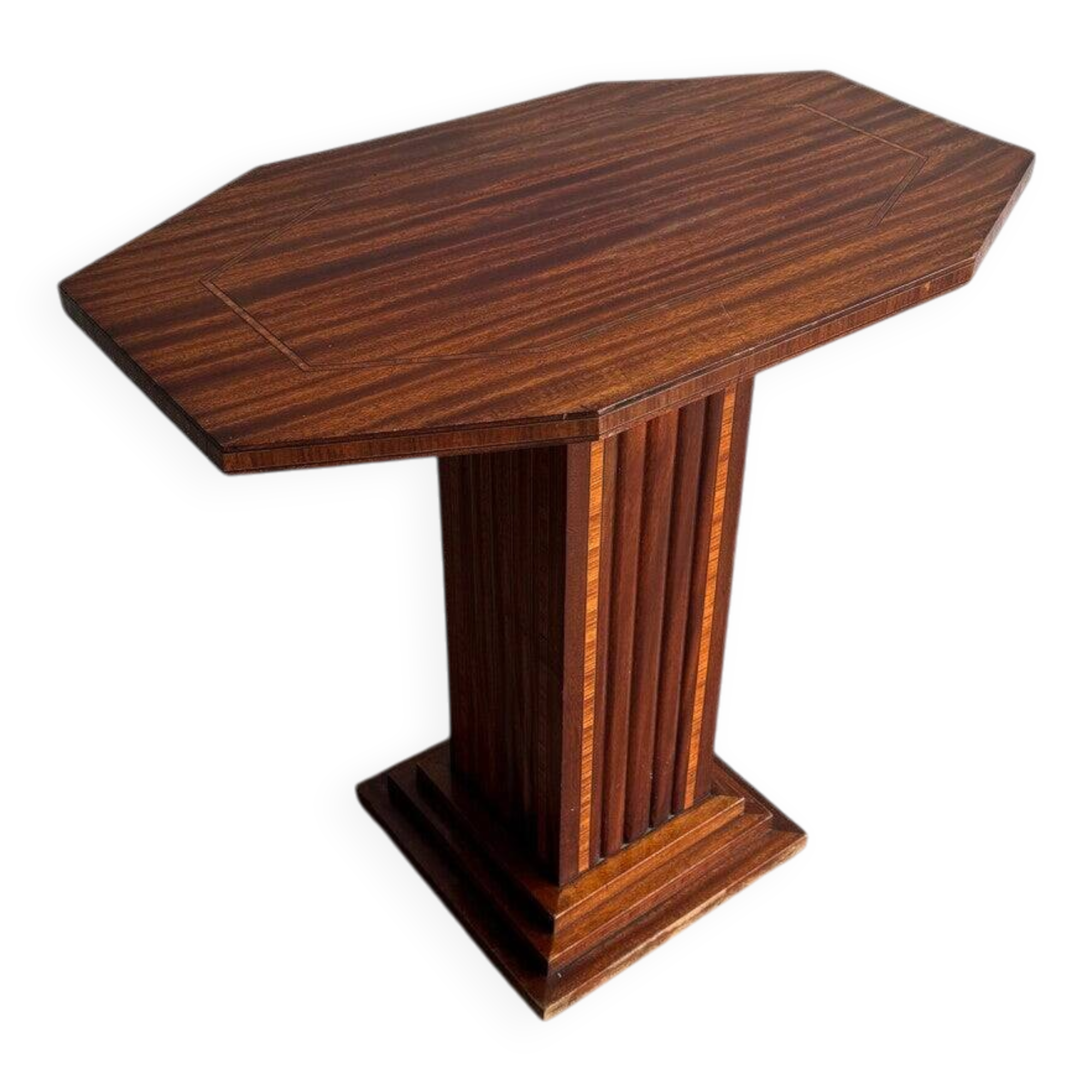 Table d'appoint en bois bourgogne-brun de l'entre-deux-guerres avec base à colonne cannelée, Belgique 1930