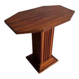 Table d'appoint en bois bourgogne-brun de l'entre-deux-guerres avec base à colonne cannelée, Belgique 1930