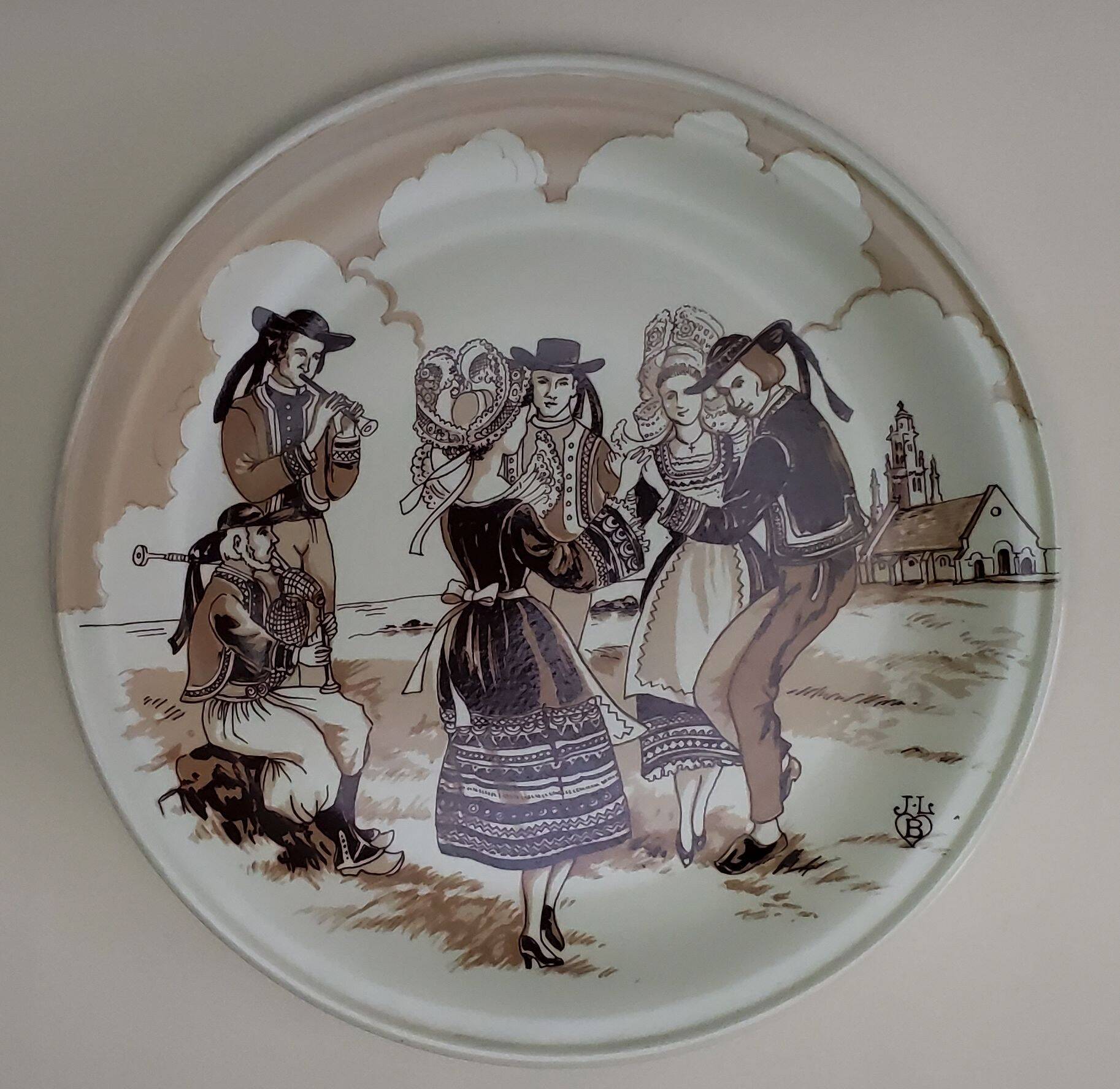 Castelroux porcelain plate (Dance)