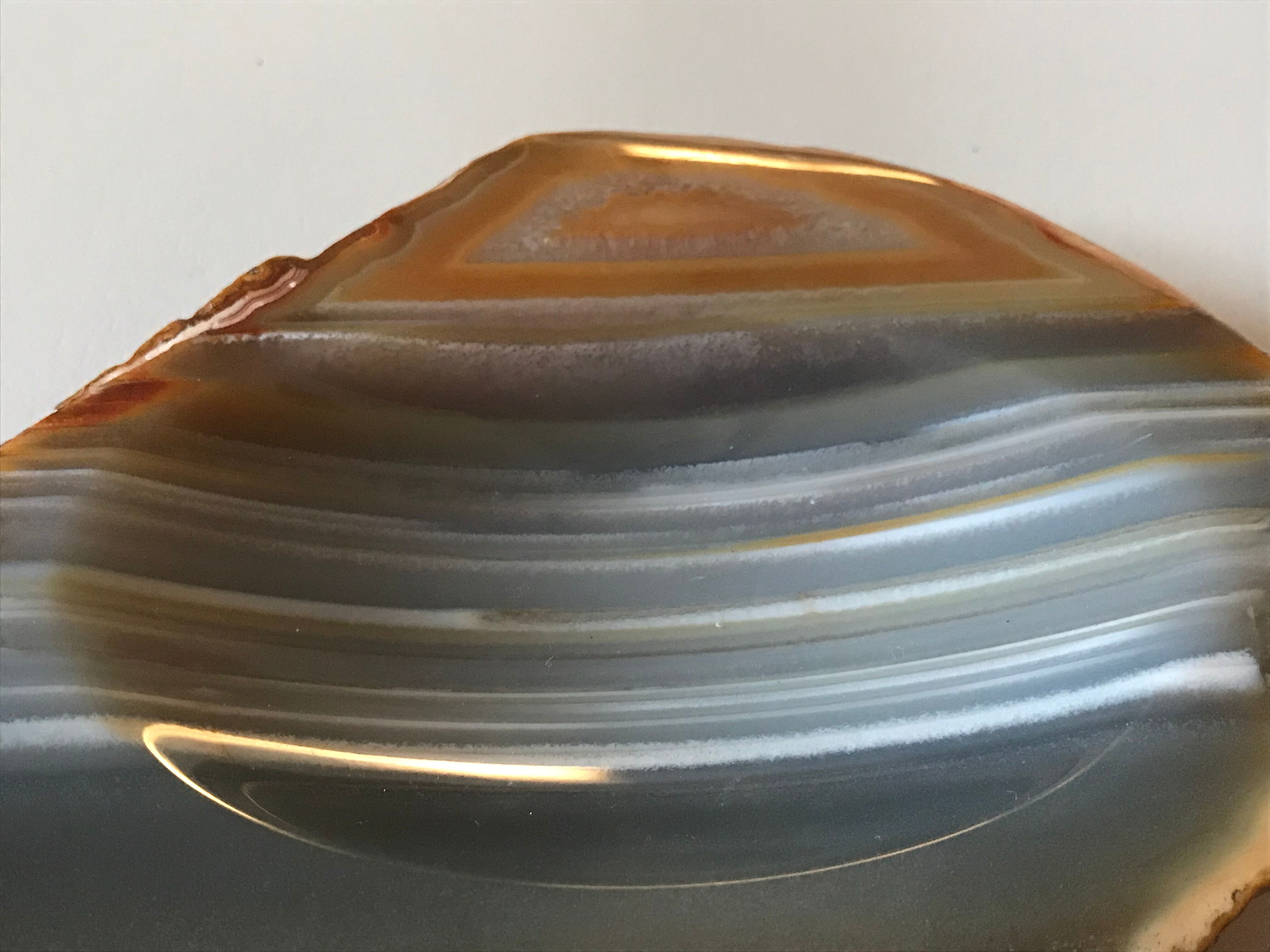 Ashtray in agate