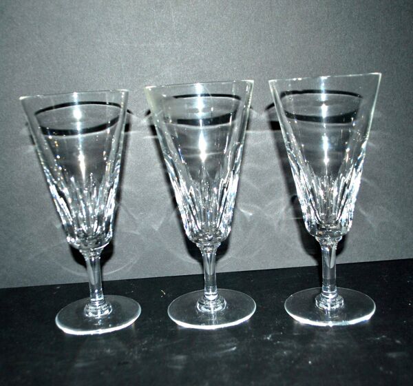 Baccarat lot de 6 flûtes à champagne en cristal taillé modèle Carcassonne 1960