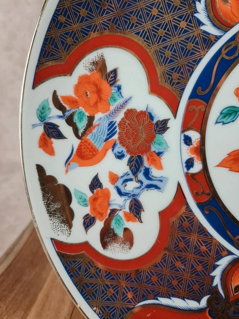 Large decorative porcelain plate – Imari red & blue style