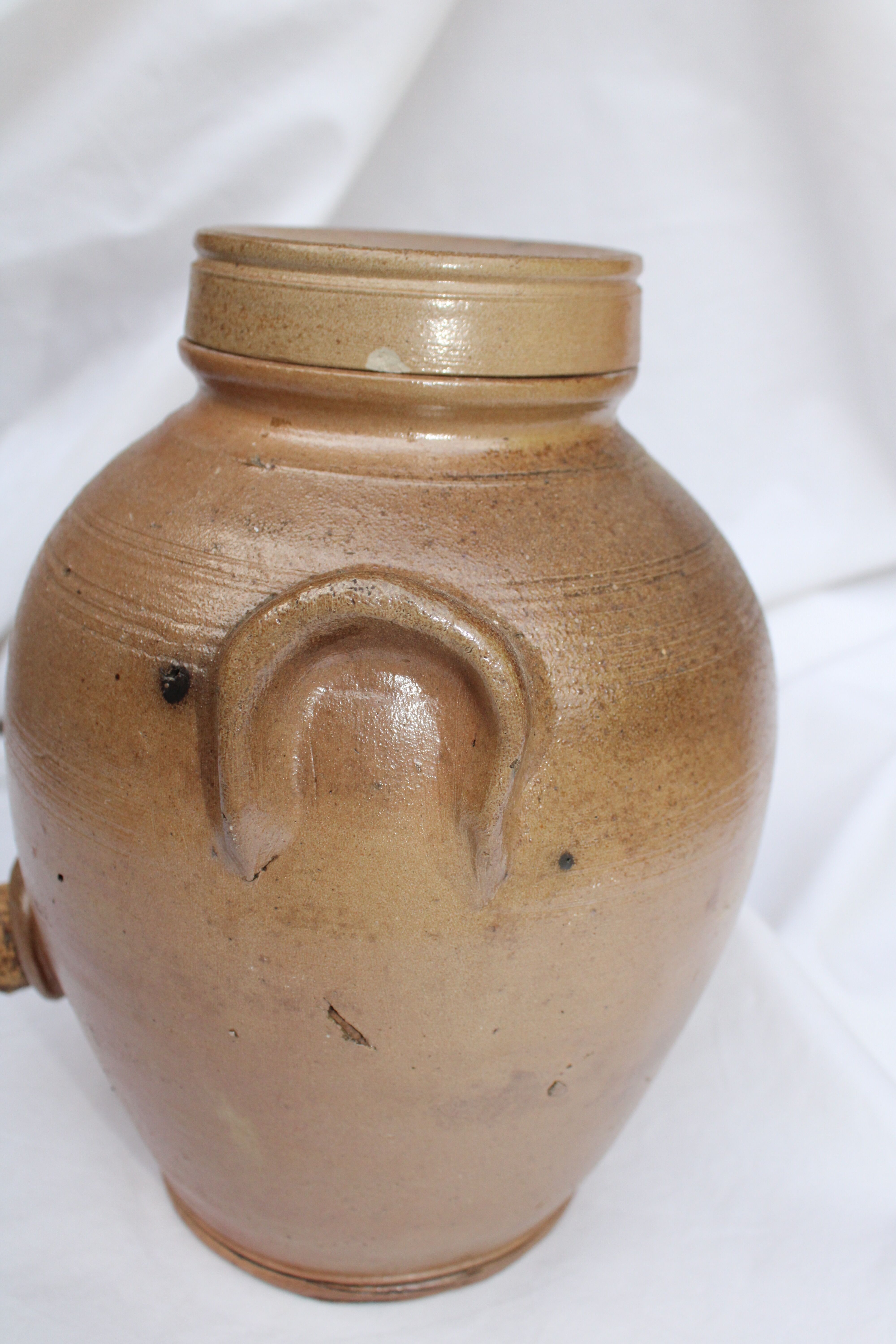 Old vinegar sandstone pot