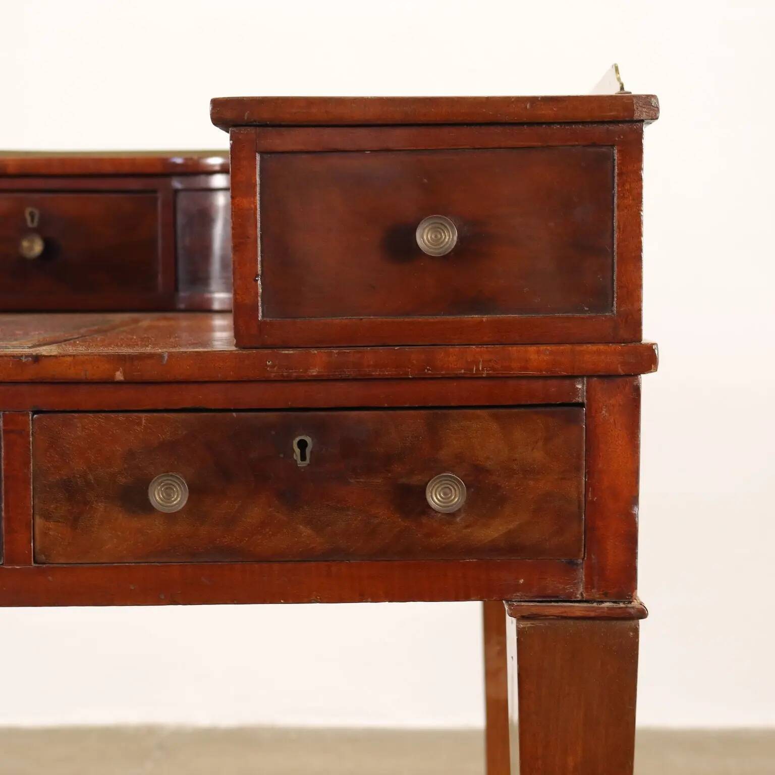 Antique writing desk Carlton House Desk George III '800 mahogany brass