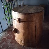 Hollow palm tree trunk; Mini bar; bedside table; occasional furniture; corner furniture;