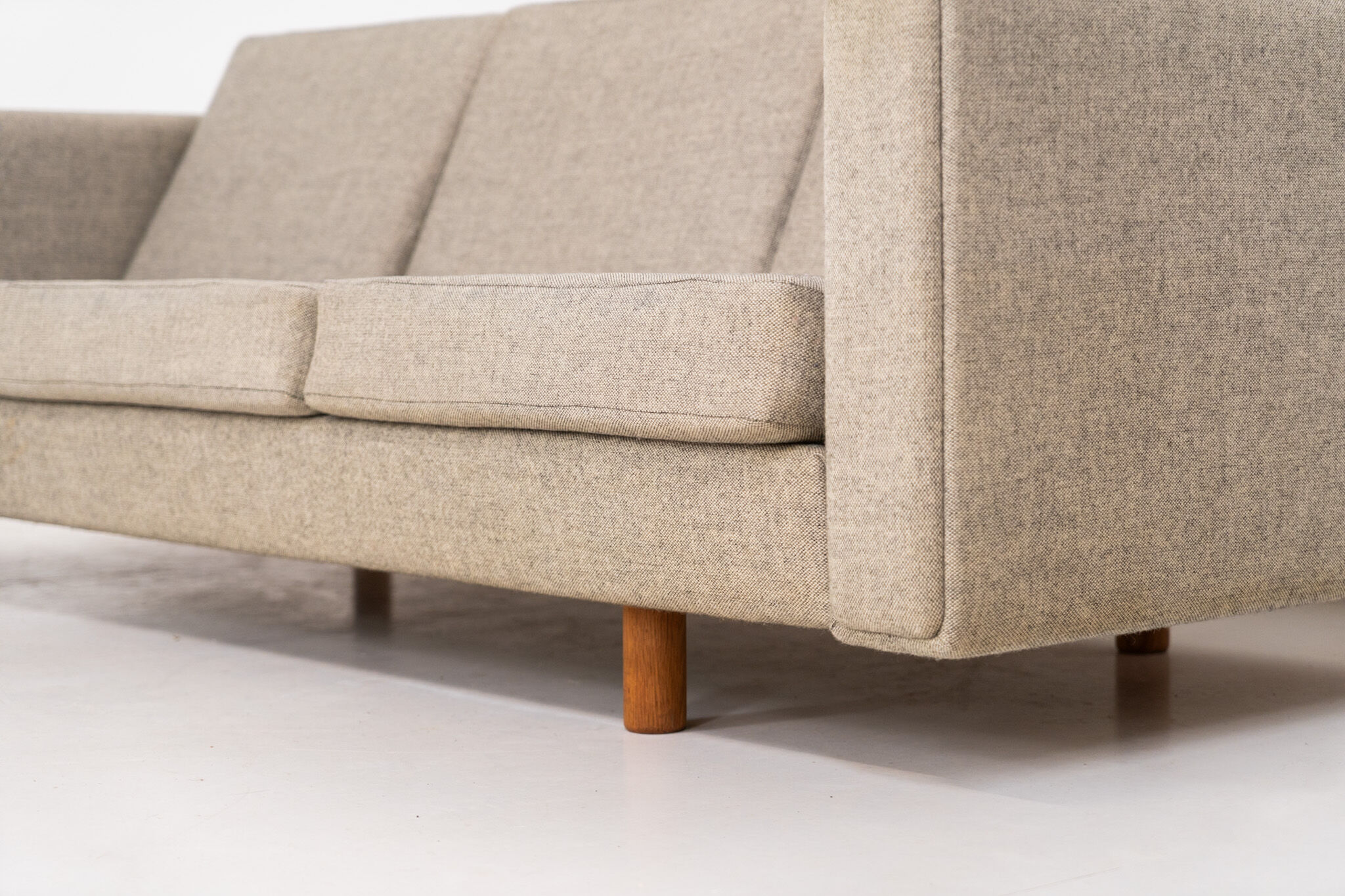 Canapé 3 places GE300 par Hans J. Wegner pour Getama