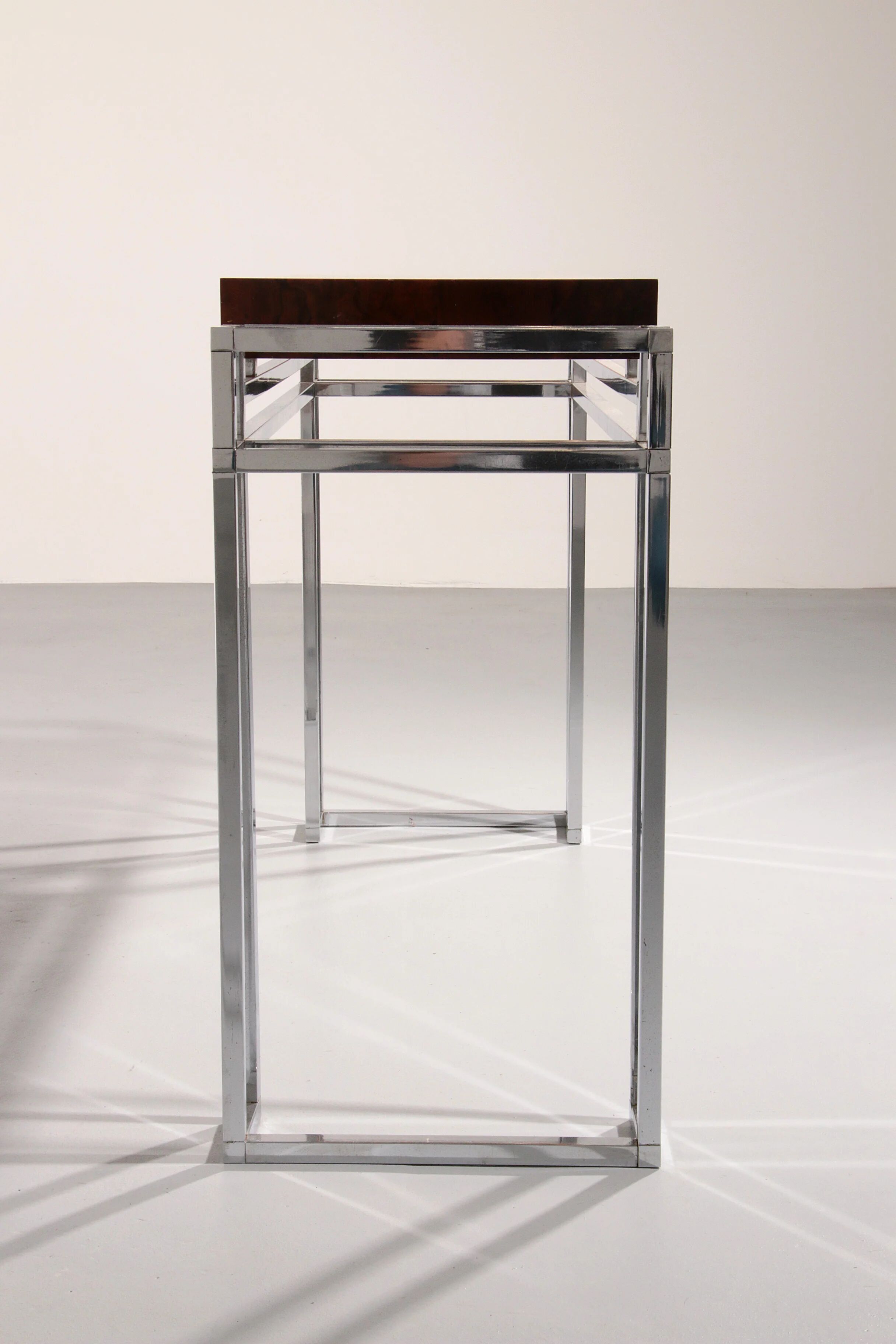 Table console en chrome et bois d'Aldo Tura, années 1970