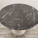 Knoll marble tulip table