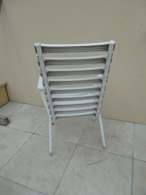 Fauteuil de jardin des années 70 Sauvagnat Aurillac vintage