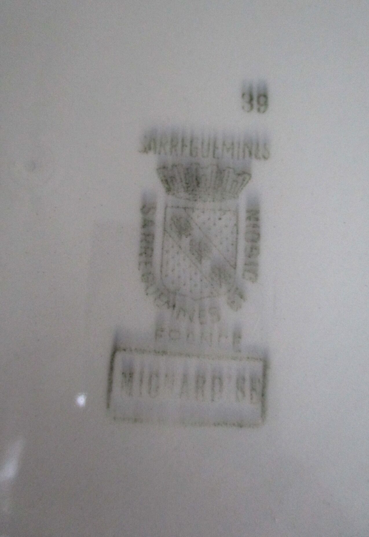 Round dish Sarreguemines Digoin model mignardise