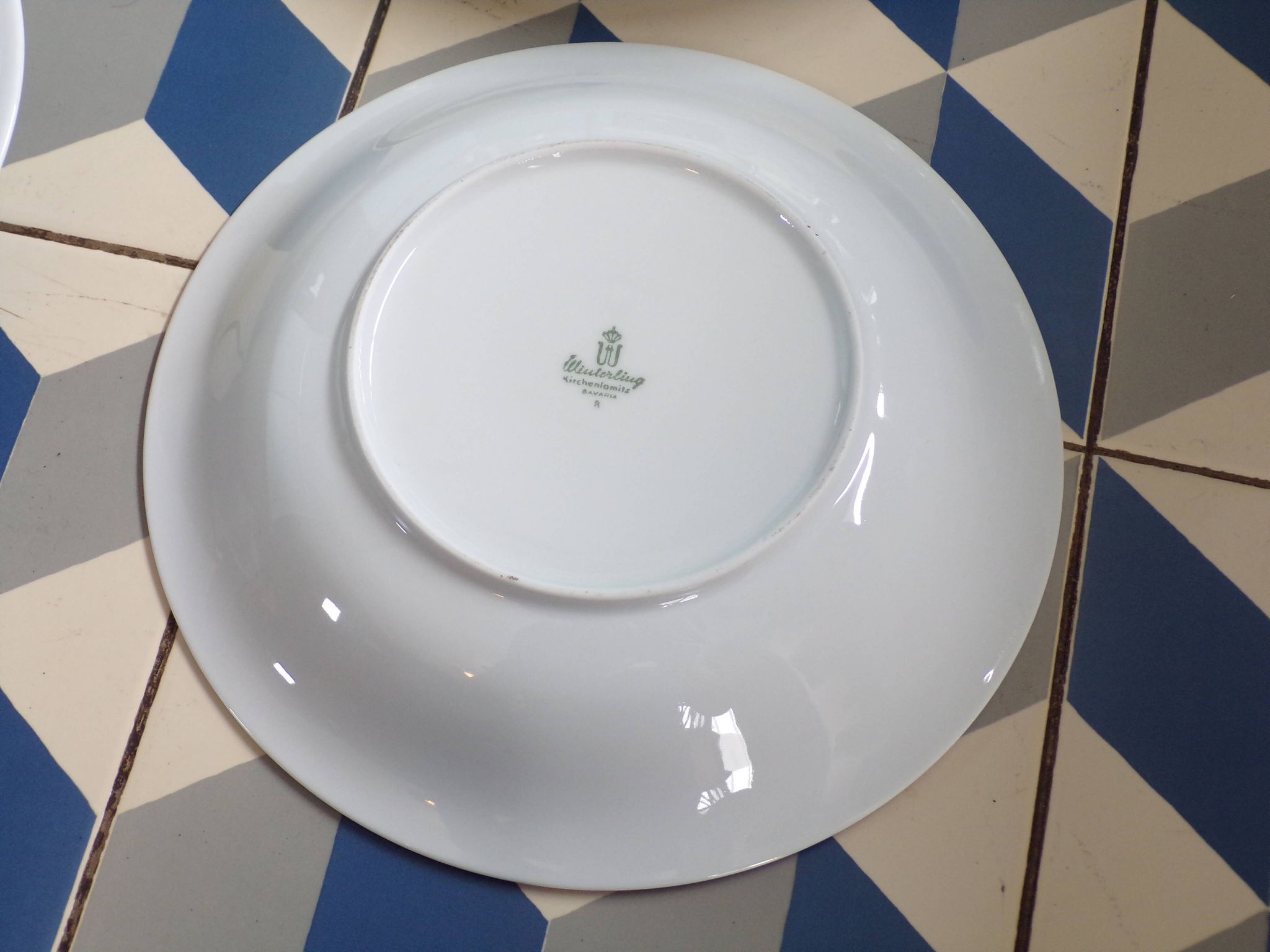 12 vintage Bavaria Winterling soup plates