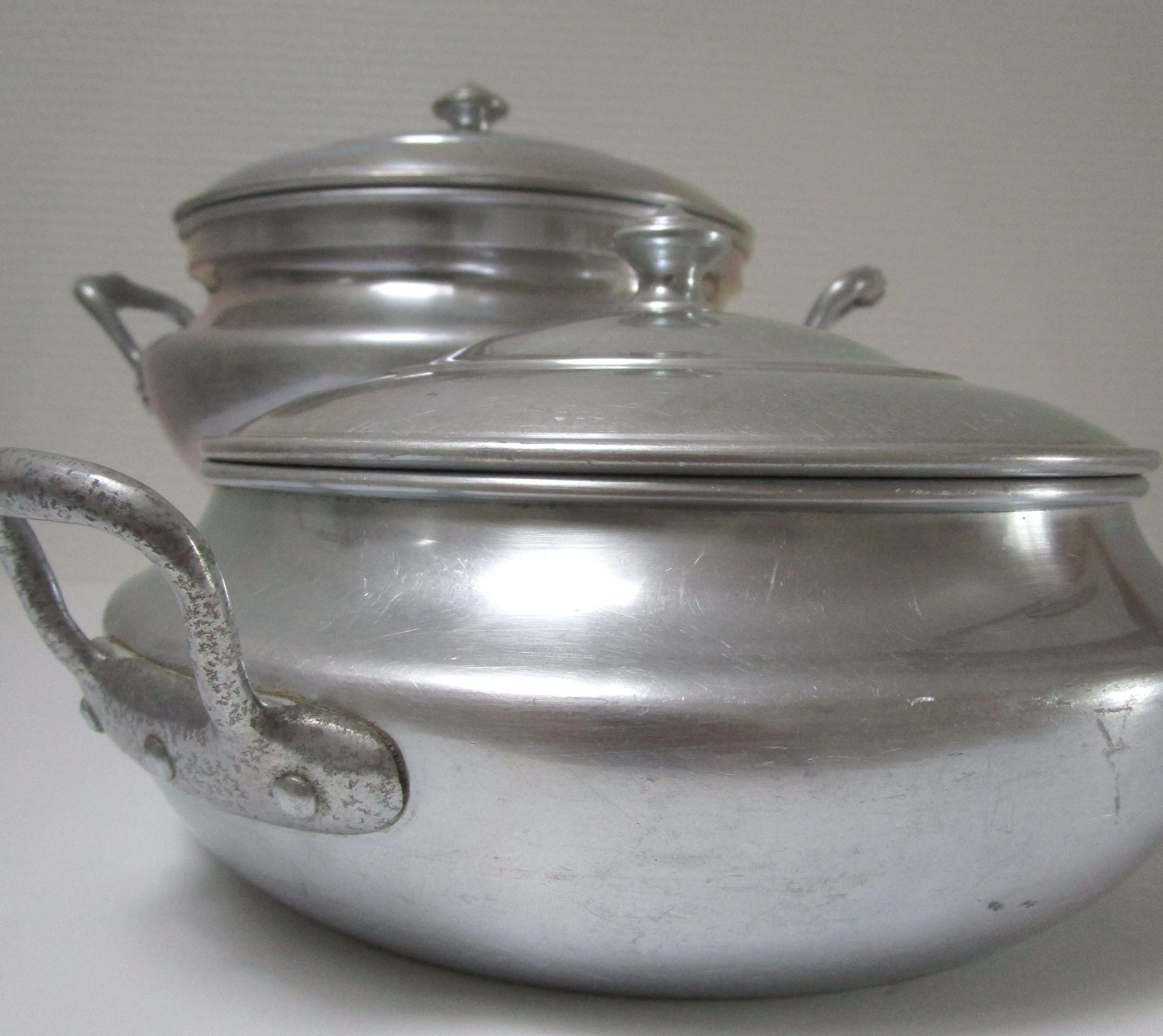 Set of two aluminum tureen Turneds from the 30s/40s
