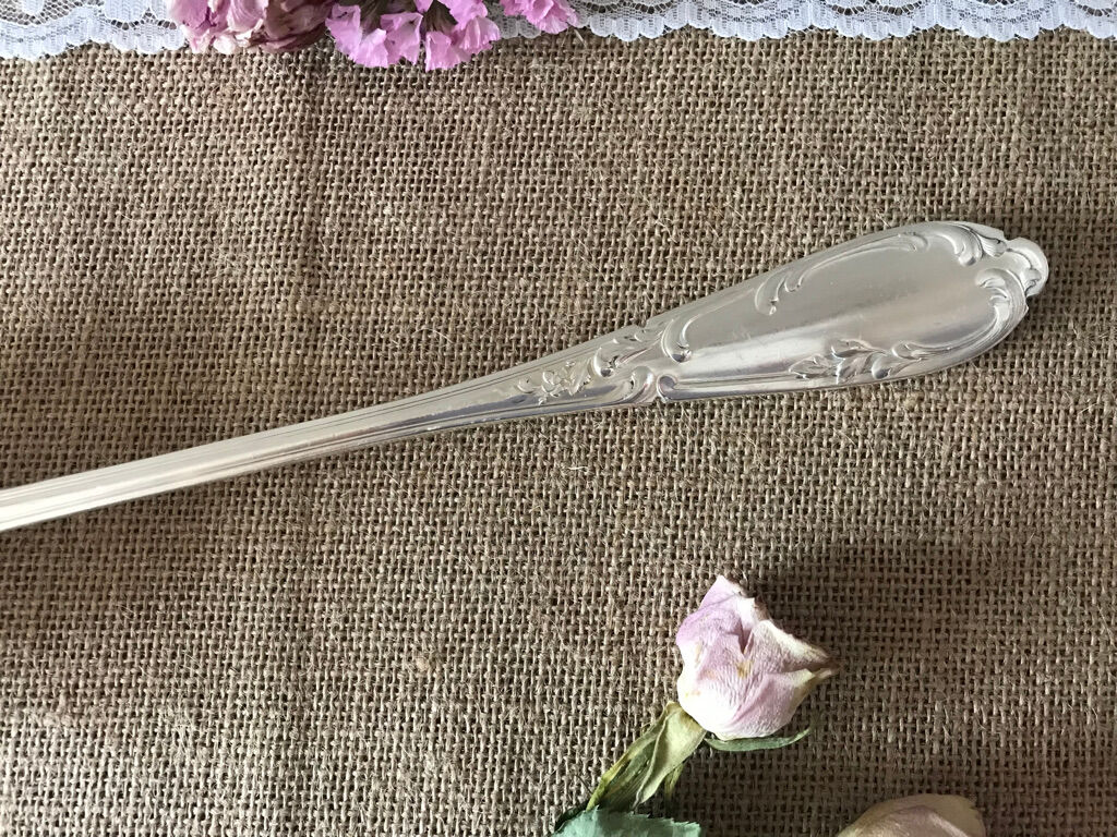 Chambly silver metal ladle of the beloved model