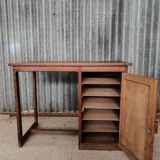Petit bureau vintage en bois massif