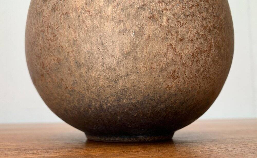 Mid-century German minimalist studio pottery vase by Fritz Van Daalen, 1960s.