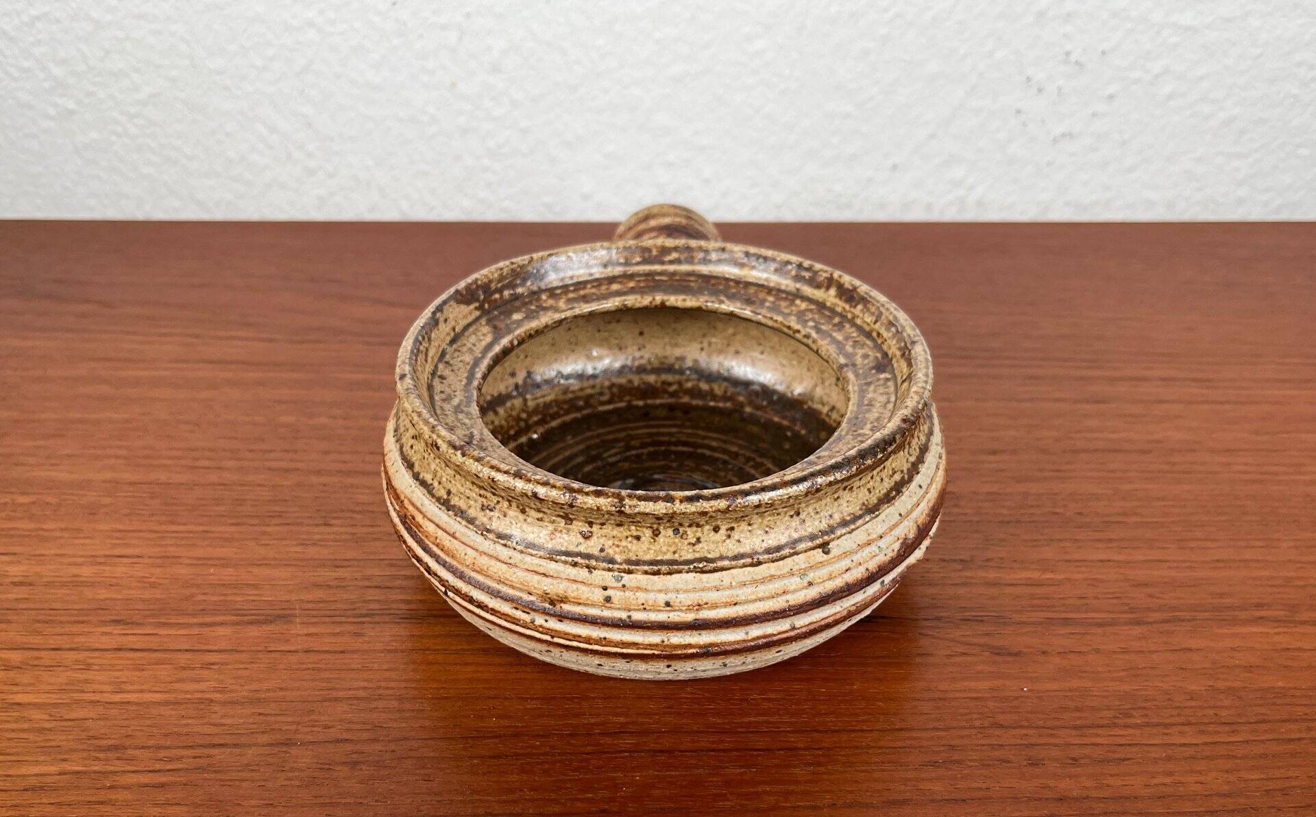 Danish studio pottery bowl from the mid-century by Tue Poulsen for Tue Keramik, 1960s.