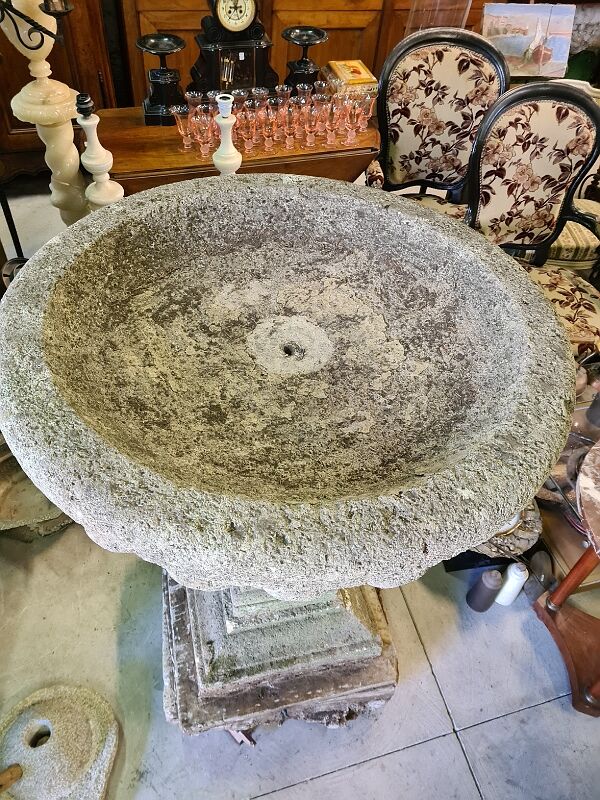 Large fountain stone bird bath