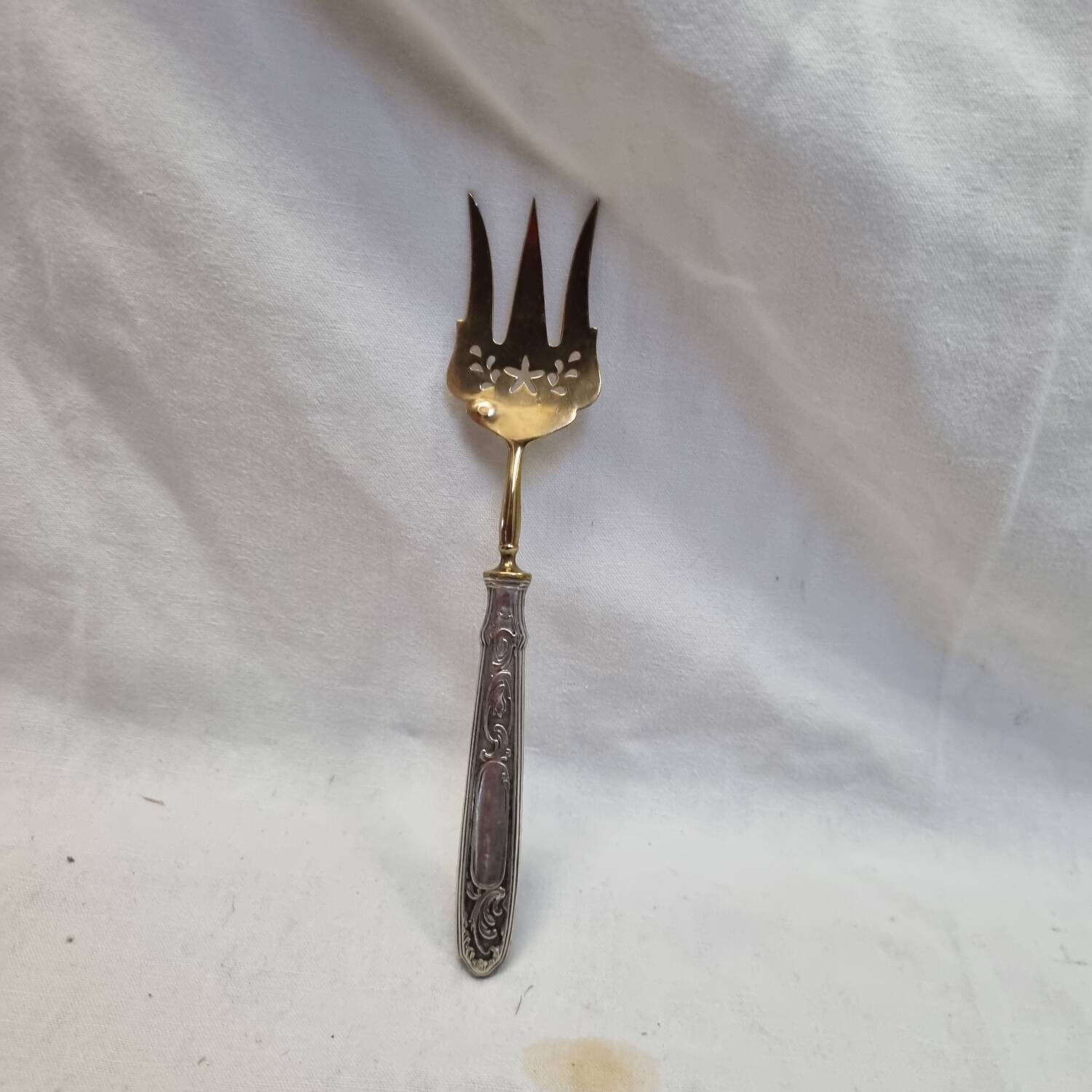 Silver serving cutlery for petits fours