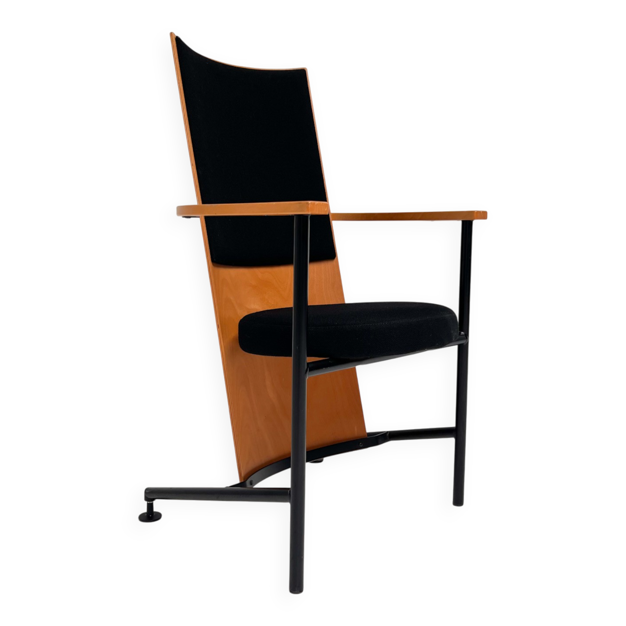 Fauteuil Intimo Nojatuoli par Timo Saarnio, 1989