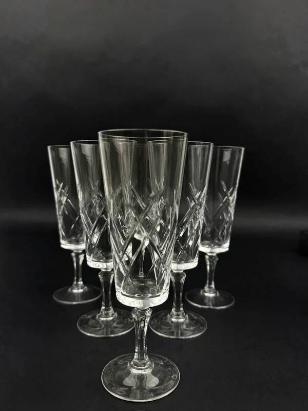 Set of 6 Lorraine crystal champagne flutes, 17 cm