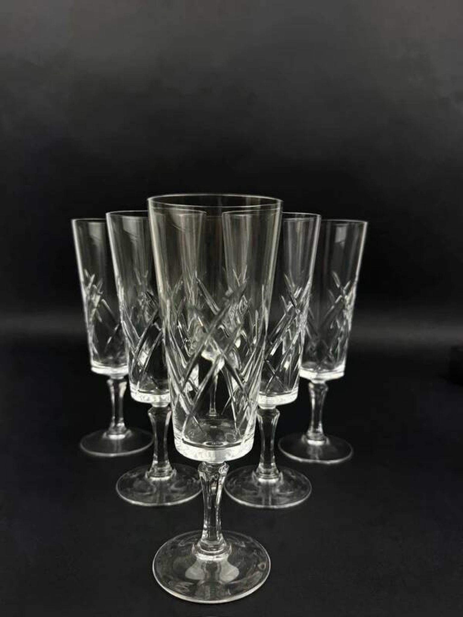 6 flûtes à champagne en cristal de Lorraine