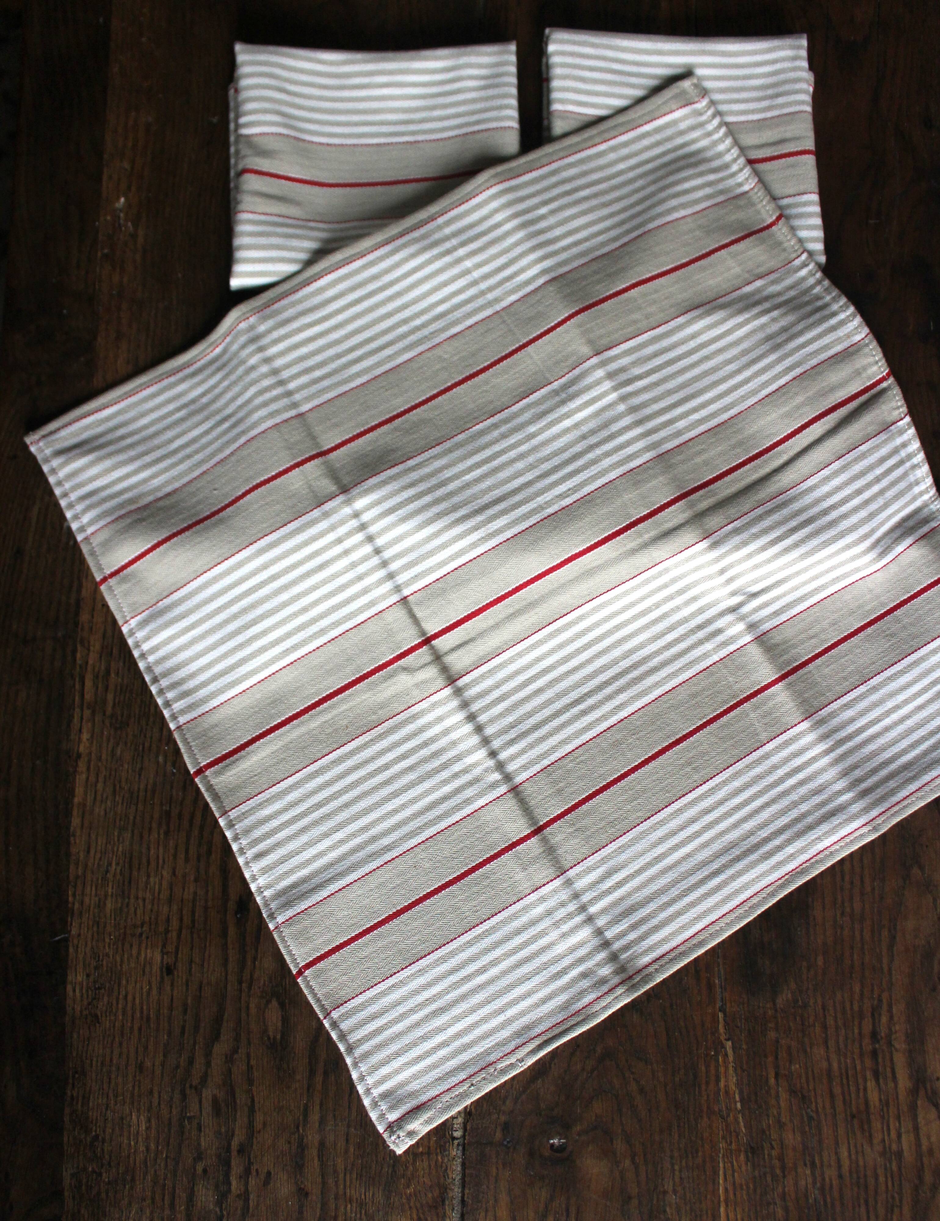 6 beige and red mattress cloth napkins