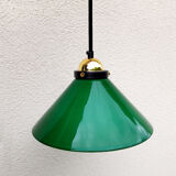 Green opaline suspension